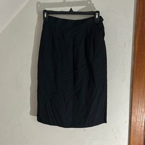 Pocketed lined skirt